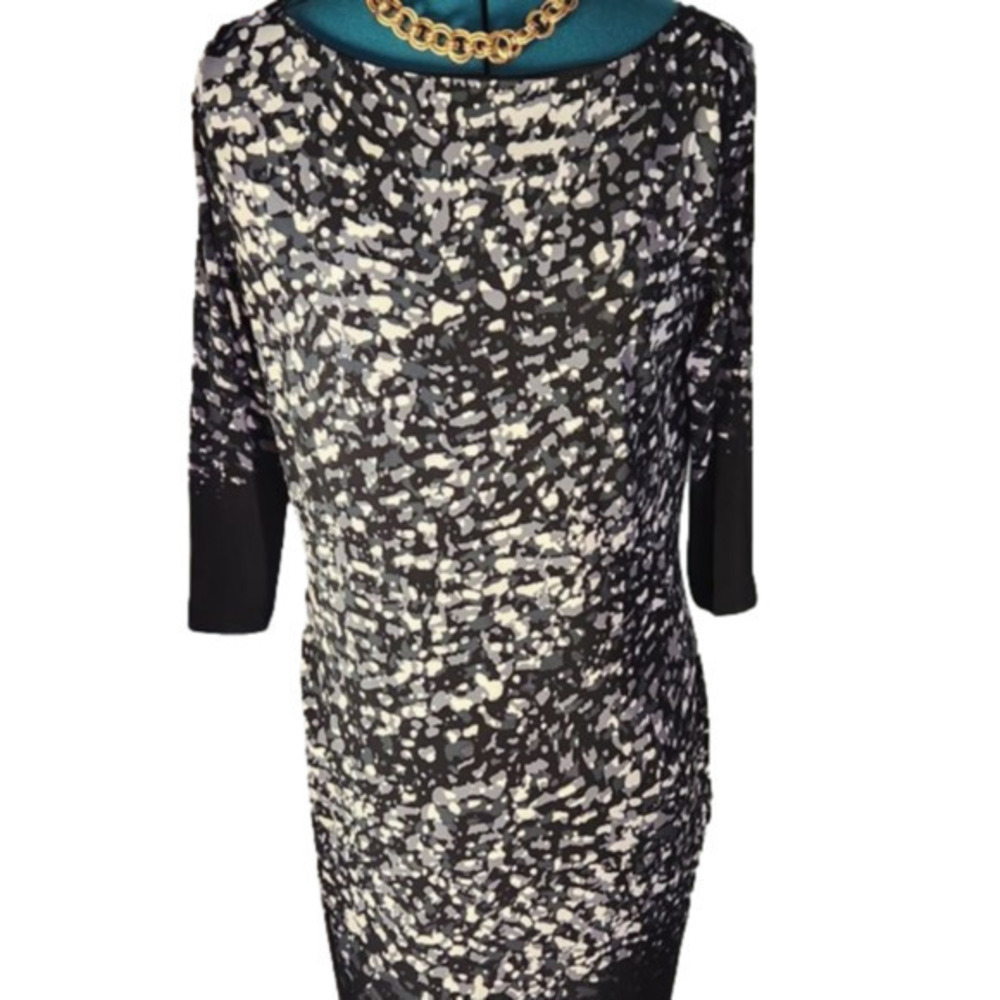 222. Evan Picone Black, Grey & White Print dress sz 10